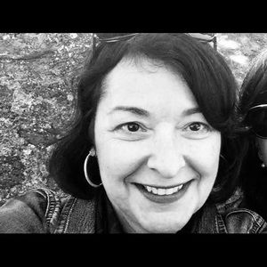 Meet your Posher, Monica